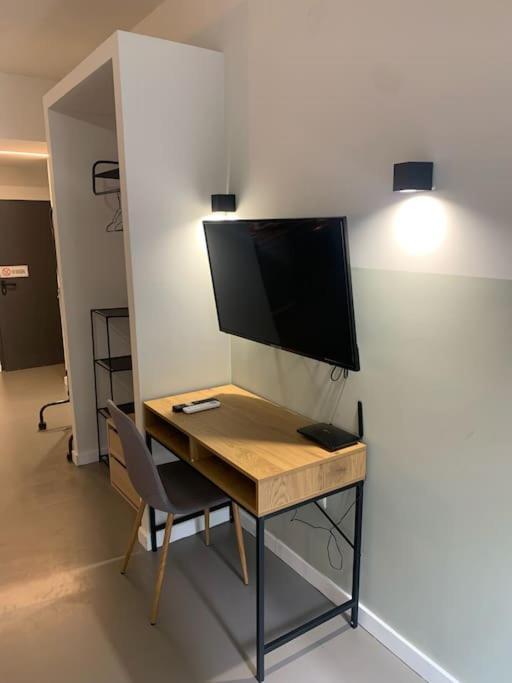 Апартаменты E2g Urban With Balcony Салоники