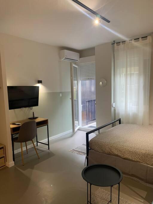 E2g Urban With Balcony Апартаменты Салоники